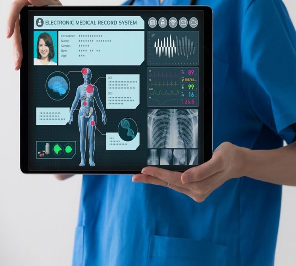 What’s the difference between EHR and EMR?